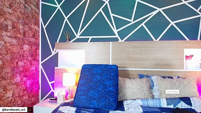 KAROL-SCOTT online show from September 30, 2025, 8:04 pm