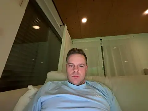 Danii0790 online show from November 17, 2025, 9:08 pm