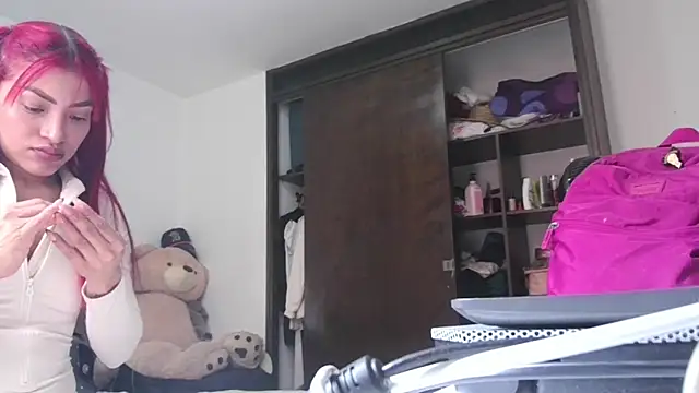 ari sexy1 online show from December 3, 2025, 5:45 pm