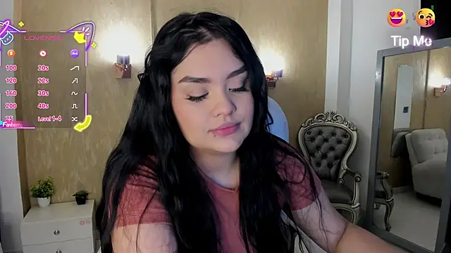 martinasaez online show from November 1, 2025, 1:49 pm