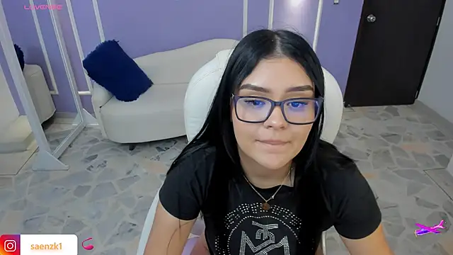 martinasaez online show from March 16, 2025, 12:01 am