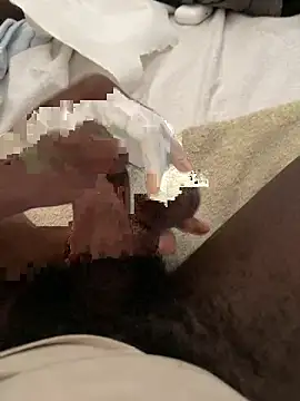 Snapshot of la_chiennete chatting on February 20, 2026, 12:51 pm la chiennete online show from February 20, 2026, 12:51 pm