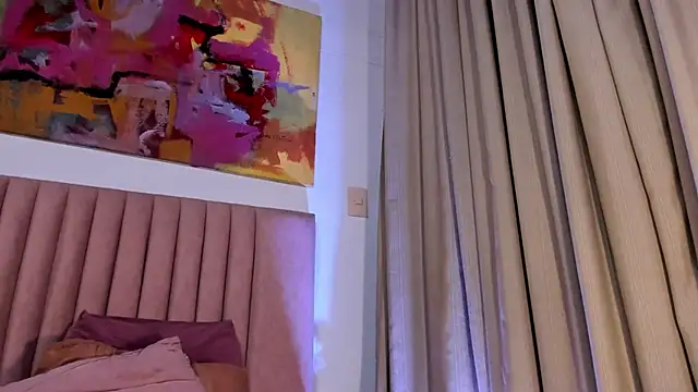 NoraDasilva online show from September 10, 2025, 11:48 pm