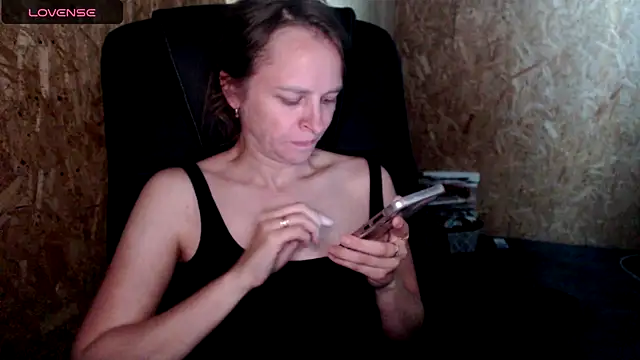 Snapshot of las_sweet chatting on July 28, 2026, 3:21 pm las sweet online show from July 28, 2026, 3:21 pm