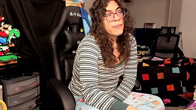 ShinyCherub online show from November 15, 2025, 3:38 pm