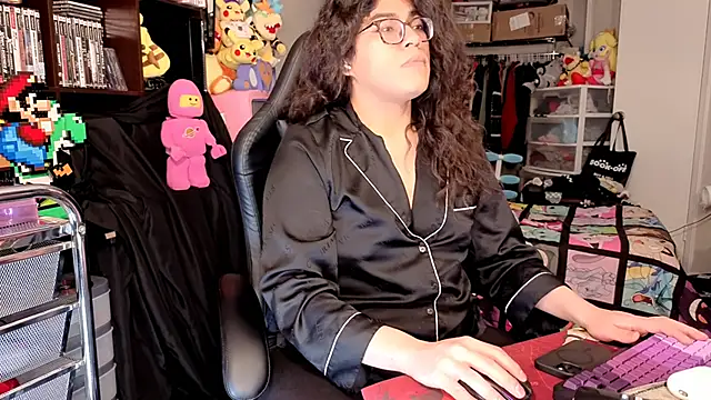 ShinyCherub online show from June 22, 2026, 11:35 pm