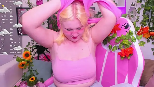 art lovee online show from November 2, 2025, 12:15 am