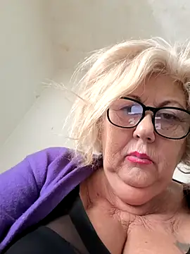 Merilulla online show from November 10, 2025, 8:41 am