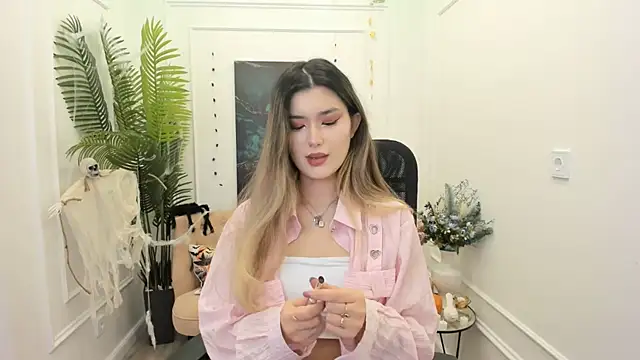 AnneTLi online show from October 30, 2025, 3:16 am