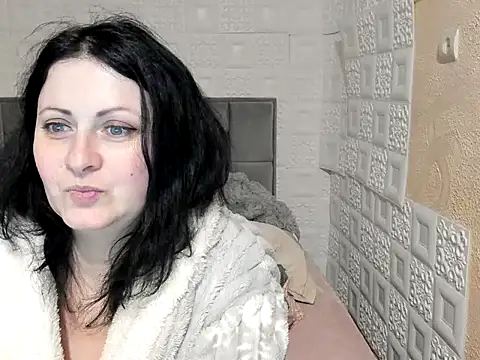 Lillian2 online show from March 6, 2025, 7:14 am