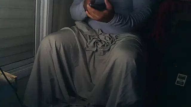 maxstelll online show from April 7, 2026, 5:09 am