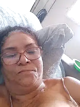 Delicy1 online show from January 27, 2025, 12:26 pm