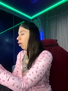 Queen of pain online show from November 26, 2025, 6:02 am