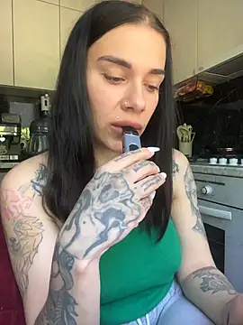 Queen of pain online show from June 5, 2026, 6:52 am