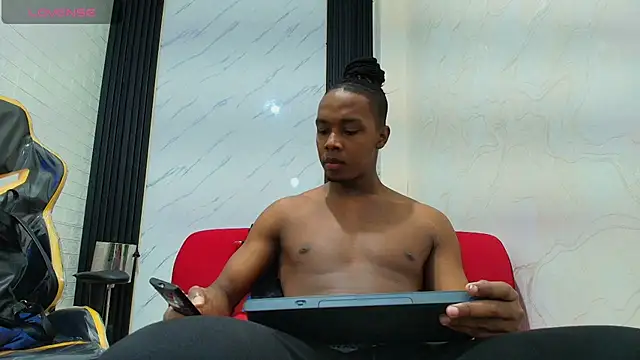 Snapshot of DominicSccott chatting on August 4, 2026, 12:42 pm DominicSccott online show from August 4, 2026, 12:42 pm