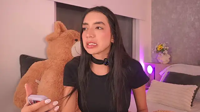 LillyThompson online show from July 14, 2026, 2:00 am