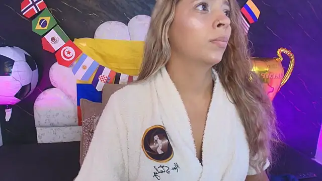  MiaBrown  online show from June 30, 2026, 12:05 pm