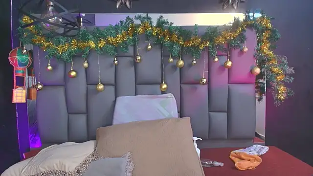  MiaBrown  online show from December 20, 2025, 12:08 pm