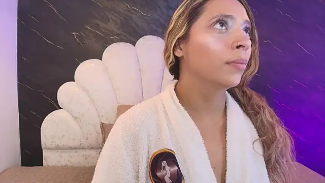  MiaBrown  online show from August 7, 2026, 12:11 pm