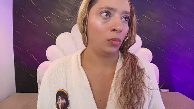  MiaBrown  online show from July 30, 2026, 12:04 pm
