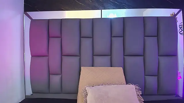  MiaBrown  online show from March 6, 2026, 12:11 pm