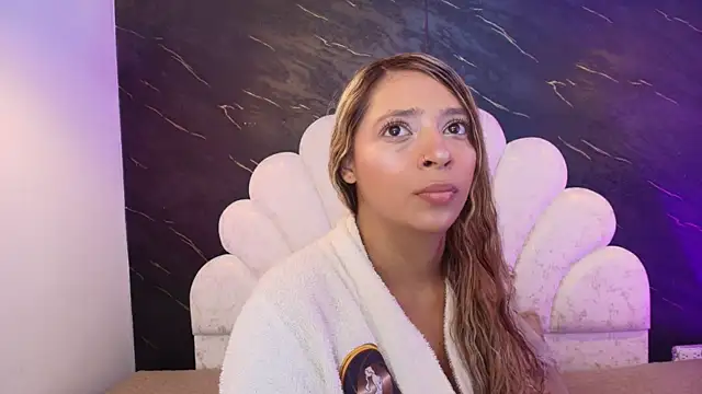  MiaBrown  online show from July 29, 2026, 12:04 pm
