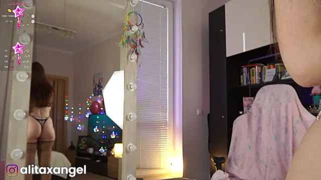 Snapshot of AlitaXAngelic chatting on February 22, 2026, 12:29 pm AlitaXAngelic online show from February 22, 2026, 12:29 pm