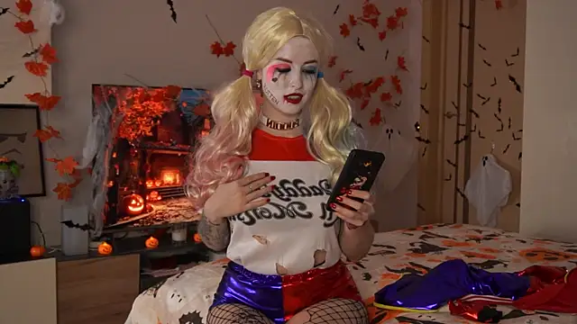 AlitaXAngelic online show from October 31, 2025, 8:05 pm