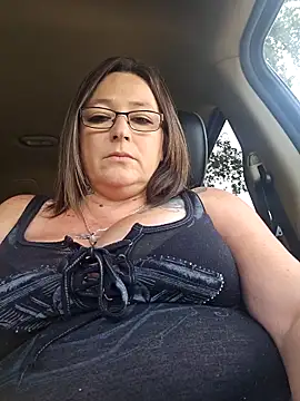 angelbaby1998 online show from May 5, 2026, 8:45 pm