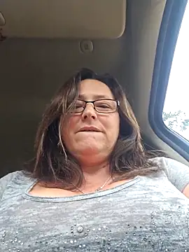 angelbaby1998 online show from May 7, 2026, 8:56 pm