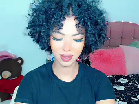 Tanedra collings online show from March 18, 2025, 3:23 am