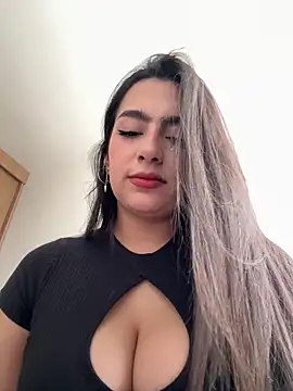 Nicollemays online show from March 31, 2026, 2:30 pm