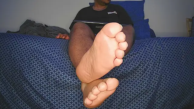 teaser4  online show from March 17, 2025, 5:49 pm