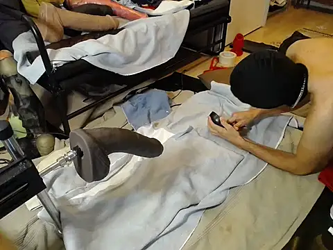 natjuk online show from November 23, 2025, 3:33 pm