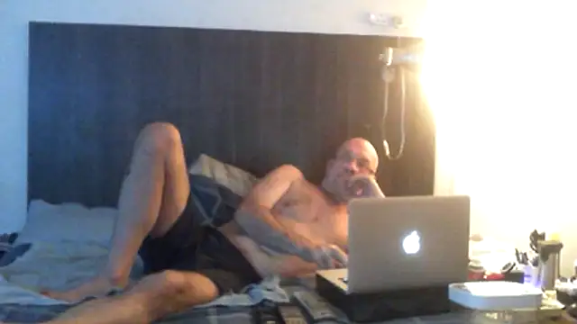 Snapshot of dazuk4513 chatting on July 13, 2026, 2:00 am dazuk4513 online show from July 13, 2026, 2:00 am
