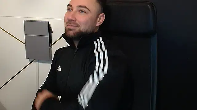 DuncanStone online show from October 25, 2025, 4:22 am