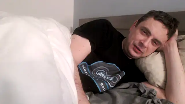 freddy0222222 online show from February 10, 2026, 10:42 pm