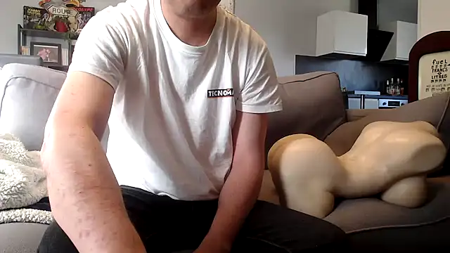 freddy0222222 online show from June 13, 2026, 6:33 am