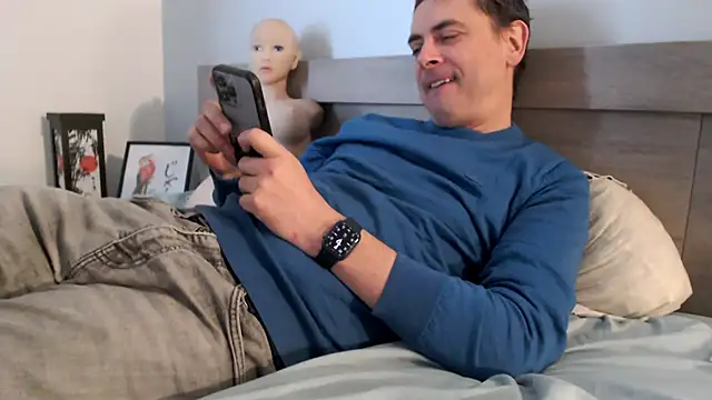 freddy0222222 online show from October 14, 2025, 11:00 am