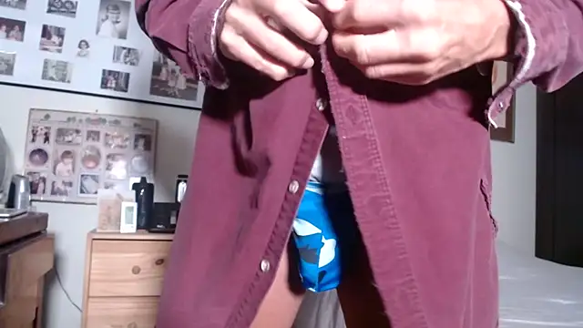 hottottrot691 online show from November 7, 2025, 8:08 am