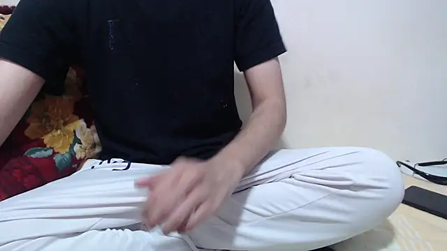 Alexdelarge323 online show from June 16, 2026, 3:01 pm