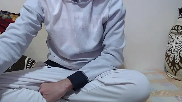 Alexdelarge323 online show from March 18, 2026, 1:57 pm