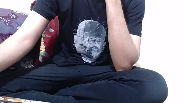Alexdelarge323 online show from June 13, 2026, 4:16 pm