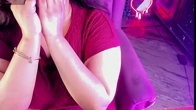 AroohiSehgal online show from March 3, 2025, 7:46 am