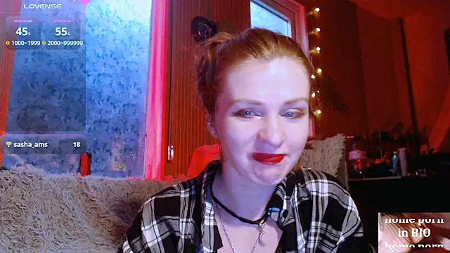 Snapshot of Cassie_Wild chatting on October 27, 2025, 1:23 pm Cassie Wild online show from October 27, 2025, 1:23 pm