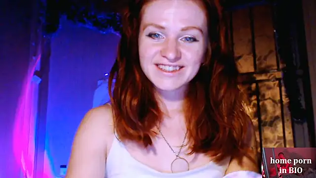 Snapshot of Cassie_Wild chatting on February 27, 2025, 1:28 pm Cassie Wild online show from February 27, 2025, 1:28 pm