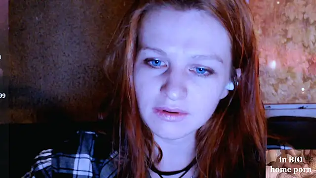 Snapshot of Cassie_Wild chatting on October 20, 2025, 1:44 pm Cassie Wild online show from October 20, 2025, 1:44 pm