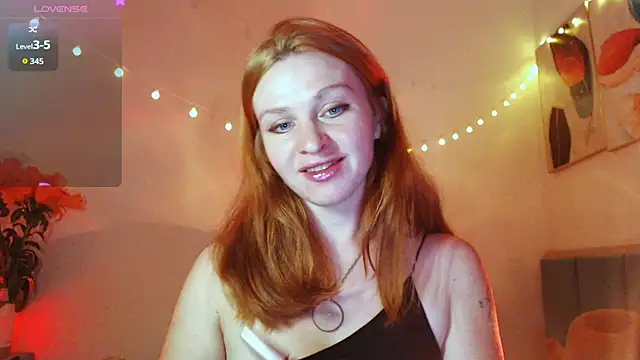 Snapshot of Cassie_Wild chatting on March 13, 2026, 12:43 pm Cassie Wild online show from March 13, 2026, 12:43 pm