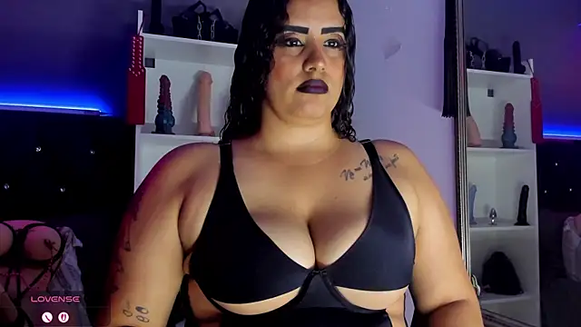 MariaGaitan online show from June 24, 2026, 5:11 pm