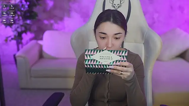 Jasmine Flow online show from February 24, 2025, 7:55 am